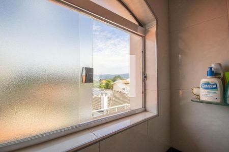 Casa de condomínio à venda com 360m², 4 quartos e 4 vagasVista do Banheiro da Suíte 2
