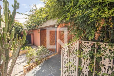 Casa de condomínio à venda com 360m², 4 quartos e 4 vagasEntrada