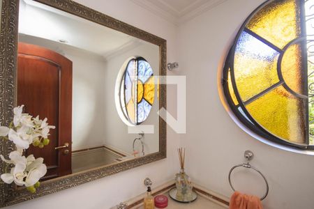 Casa de condomínio à venda com 360m², 4 quartos e 4 vagasLavabo