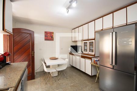 Casa de condomínio à venda com 360m², 4 quartos e 4 vagasCozinha