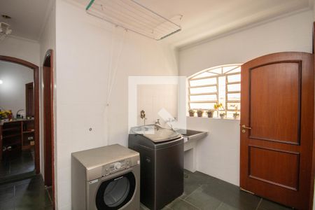 Casa de condomínio à venda com 360m², 4 quartos e 4 vagasÁrea de Serviço