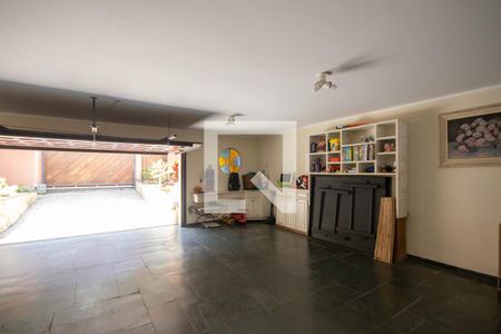 Casa de condomínio à venda com 360m², 4 quartos e 4 vagasGaragem