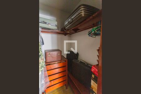 Casa à venda com 312m², 6 quartos e 2 vagasCloset da Suíte 2