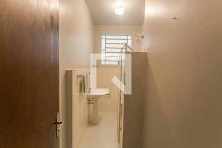 Casa à venda com 312m², 6 quartos e 2 vagasBanheiro Social 2 no 2° Pavimento
