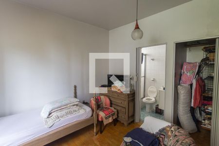 Casa à venda com 312m², 6 quartos e 2 vagasSuíte 3 no 2° Pavimento