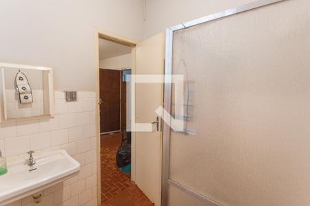 Casa à venda com 312m², 6 quartos e 2 vagasBanheiro de Serviço no 2° Pavimento