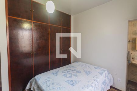 Casa à venda com 312m², 6 quartos e 2 vagasSuíte 1