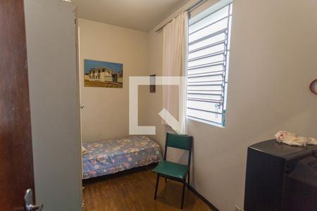 Casa à venda com 312m², 6 quartos e 2 vagasQuarto 5 no 2° Pavimento