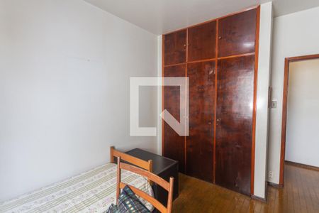 Casa à venda com 312m², 6 quartos e 2 vagasQuarto 4