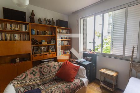 Casa à venda com 312m², 6 quartos e 2 vagasSuíte 3 no 2° Pavimento