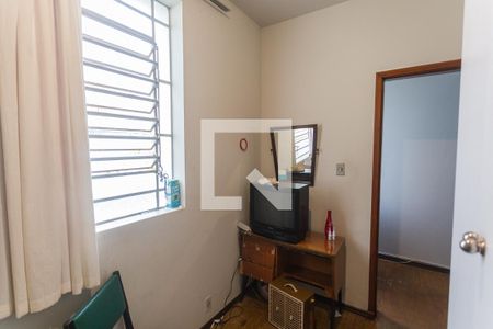 Casa à venda com 312m², 6 quartos e 2 vagasQuarto 5 no 2° Pavimento