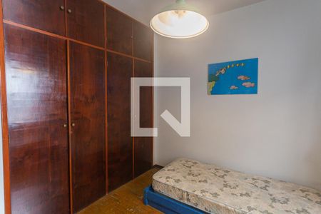 Casa à venda com 312m², 6 quartos e 2 vagasQuarto 3