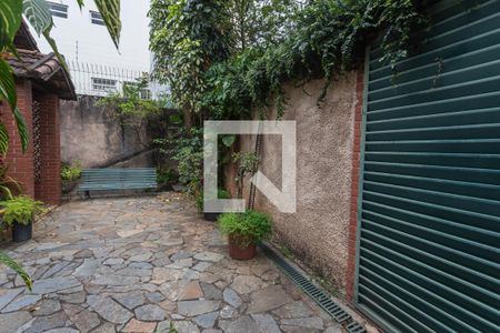 Casa à venda com 312m², 6 quartos e 2 vagasJardim/Entrada