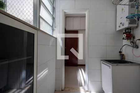 Apartamento para alugar com 110m², 3 quartos e 1 vagaÁrea de Serviço