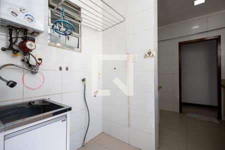 Apartamento para alugar com 110m², 3 quartos e 1 vagaÁrea de Serviço
