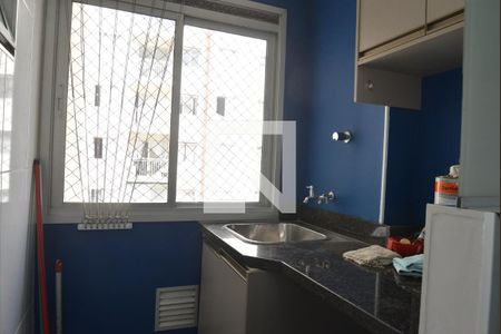 Apartamento para alugar com 67m², 3 quartos e 1 vagaÁrea de Serviço