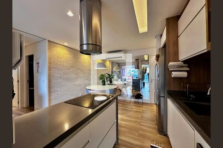 Apartamento à venda com 72m², 2 quartos e 2 vagasCozinha