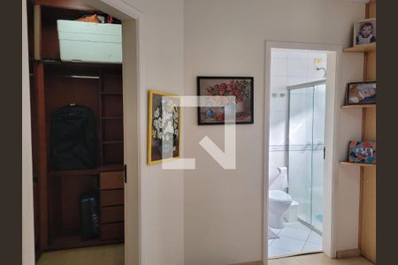 Casa à venda com 400m², 5 quartos e 6 vagasHall