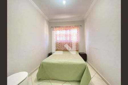 Casa à venda com 300m², 3 quartos e 4 vagas Casa à venda com 300m², 3 quartos e 4 vagasQuarto de Serviço