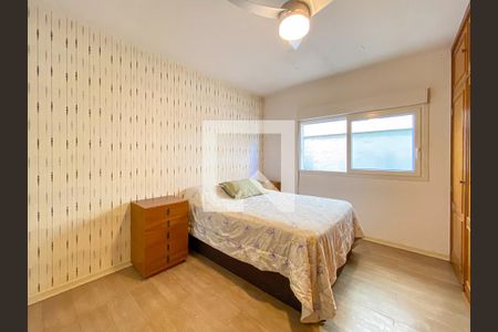 Casa à venda com 300m², 3 quartos e 4 vagas Casa à venda com 300m², 3 quartos e 4 vagasQuarto 1