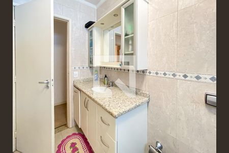 Casa à venda com 300m², 3 quartos e 4 vagas Casa à venda com 300m², 3 quartos e 4 vagasBanheiro