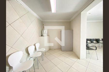 Casa à venda com 300m², 3 quartos e 4 vagas Casa à venda com 300m², 3 quartos e 4 vagasÁrea comum