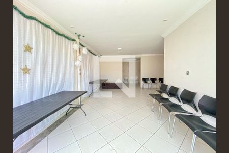 Casa à venda com 300m², 3 quartos e 4 vagas Casa à venda com 300m², 3 quartos e 4 vagasÁrea comum