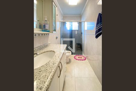 Casa à venda com 300m², 3 quartos e 4 vagas Casa à venda com 300m², 3 quartos e 4 vagasBanheiro