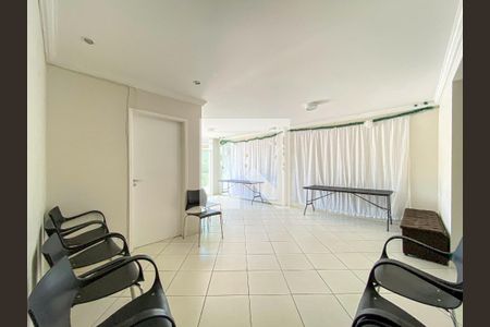 Casa à venda com 300m², 3 quartos e 4 vagas Casa à venda com 300m², 3 quartos e 4 vagasÁrea comum