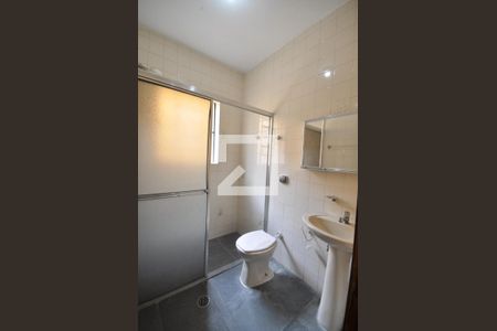 Casa à venda com 190m², 2 quartos e 3 vagasBanheiro 1