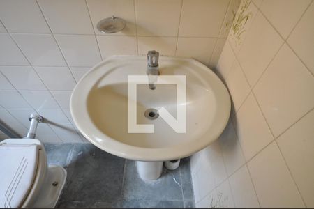 Casa à venda com 190m², 2 quartos e 3 vagasBanheiro 1