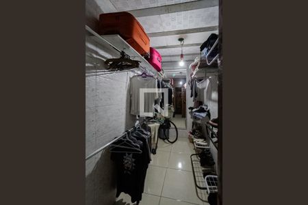 Casa à venda com 260m², 3 quartos e 4 vagasCloset da suíte 
