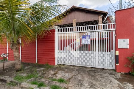 Casa à venda com 260m², 3 quartos e 4 vagasFachada