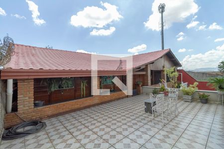 Casa à venda com 260m², 3 quartos e 4 vagasVaranda 