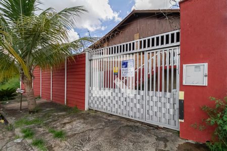 Casa à venda com 260m², 3 quartos e 4 vagasFachada