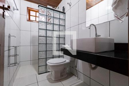 Casa à venda com 260m², 3 quartos e 4 vagasBanheiro social 