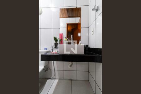 Casa à venda com 260m², 3 quartos e 4 vagasBanheiro da suíte 