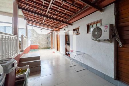 Casa à venda com 260m², 3 quartos e 4 vagasVaranda