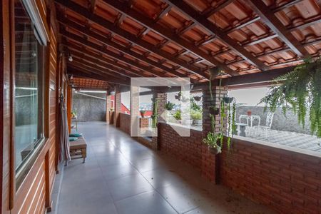 Casa à venda com 260m², 3 quartos e 4 vagasVaranda 
