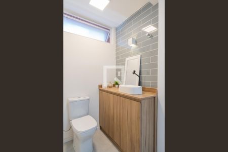 Banheiro de apartamento para alugar com 1 quarto, 47m² em Centro Histórico, Porto Alegre