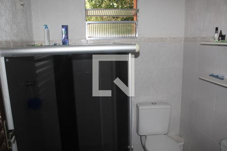 Casa à venda com 400m², 4 quartos e 3 vagasBanheiro da Suíte 2