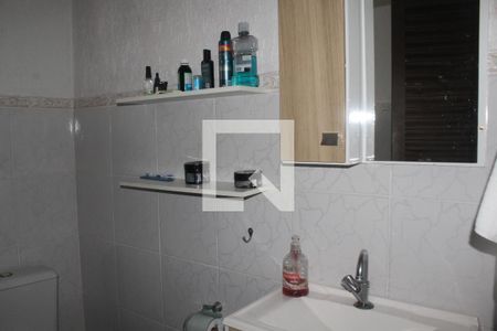 Casa à venda com 400m², 4 quartos e 3 vagasBanheiro da Suíte 2