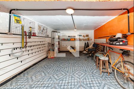 Casa à venda com 549m², 6 quartos e 5 vagasPorão