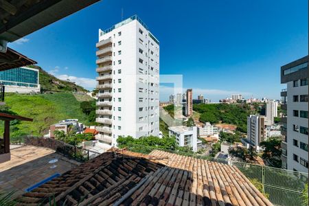 Casa à venda com 549m², 6 quartos e 5 vagasVaranda da Suíte