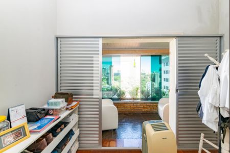 Casa à venda com 549m², 6 quartos e 5 vagasVaranda da Suíte