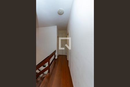 Casa à venda com 549m², 6 quartos e 5 vagasCorredor