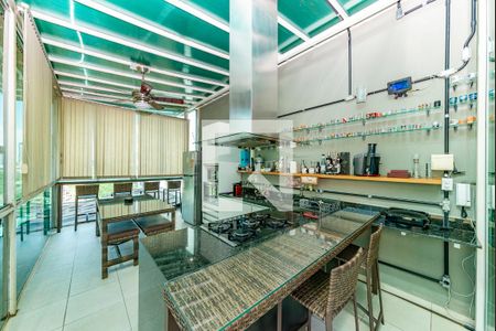 Casa à venda com 549m², 6 quartos e 5 vagasVaranda gourmet