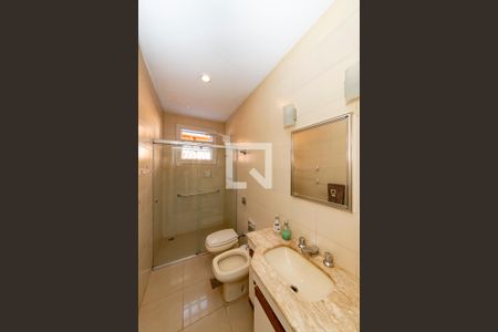 Casa à venda com 549m², 6 quartos e 5 vagasBanheiro Social