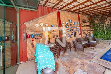 Casa à venda com 549m², 6 quartos e 5 vagasVaranda gourmet