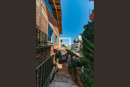 Casa à venda com 549m², 6 quartos e 5 vagasEntrada